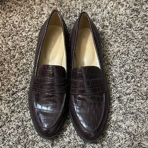Nine West Women's Dark Brown Croc-Embossed Loafers